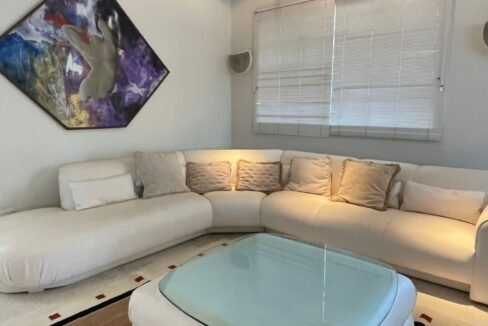 WhatsApp Image 2026-02-12 at 16.50.43